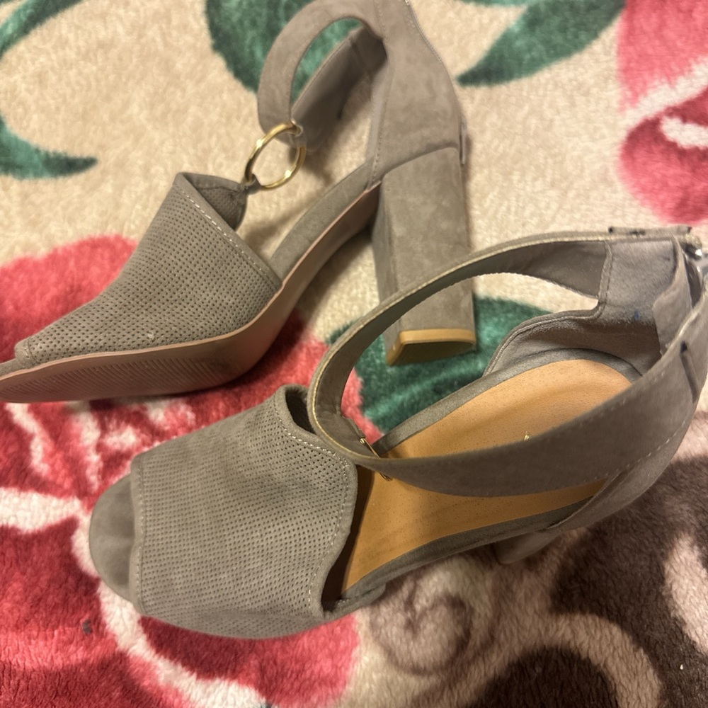 Gray Women's Block Heel Sandals
